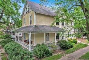 featured image of 2137 Maple Ave