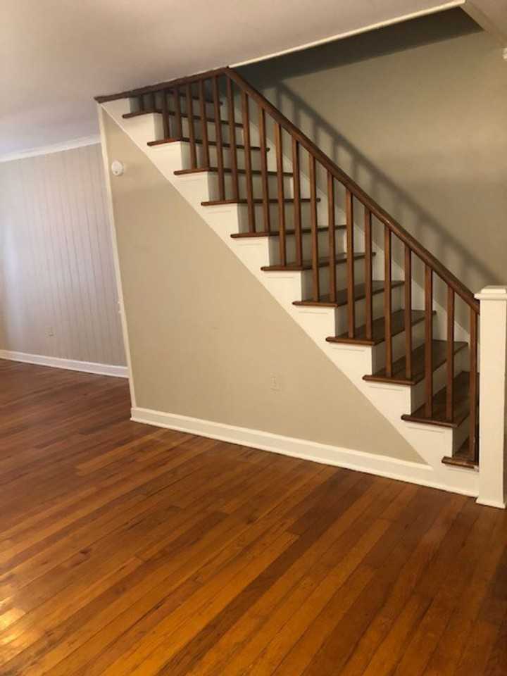 2521 Olive St - Photo 3 of 8