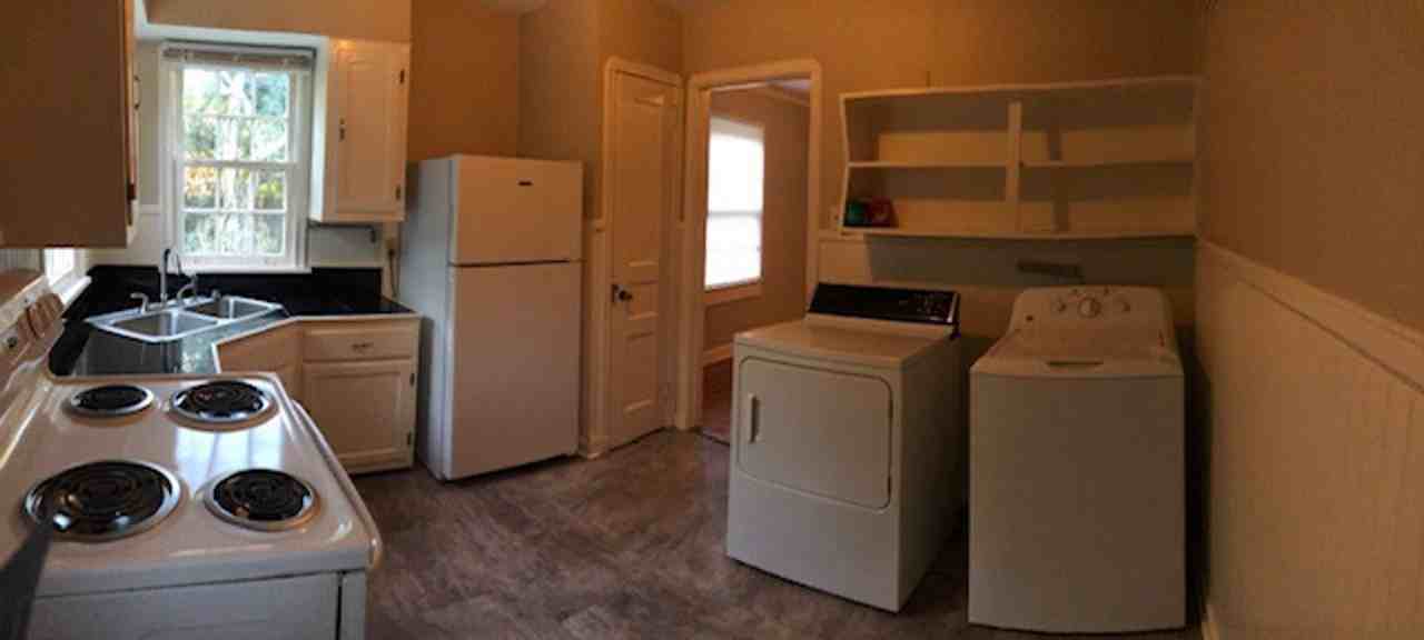 2521 Olive St - Photo 6 of 8