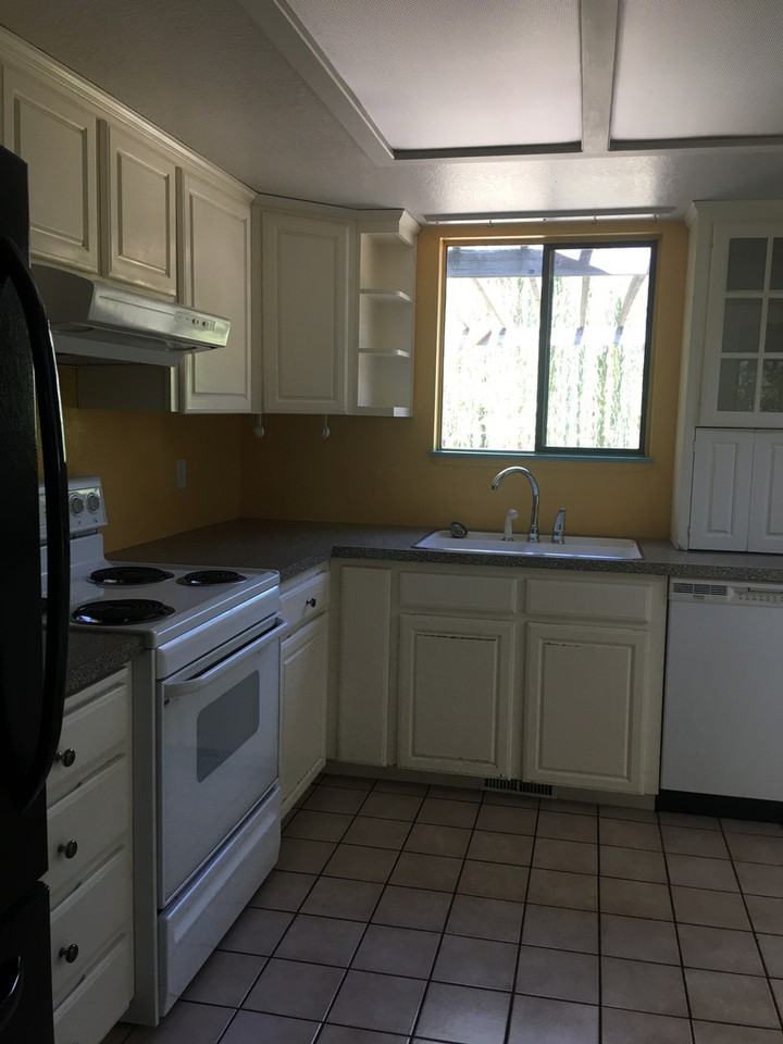 314 Vincent St - Photo 4 of 13