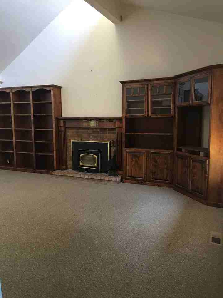 314 Vincent St - Photo 5 of 13