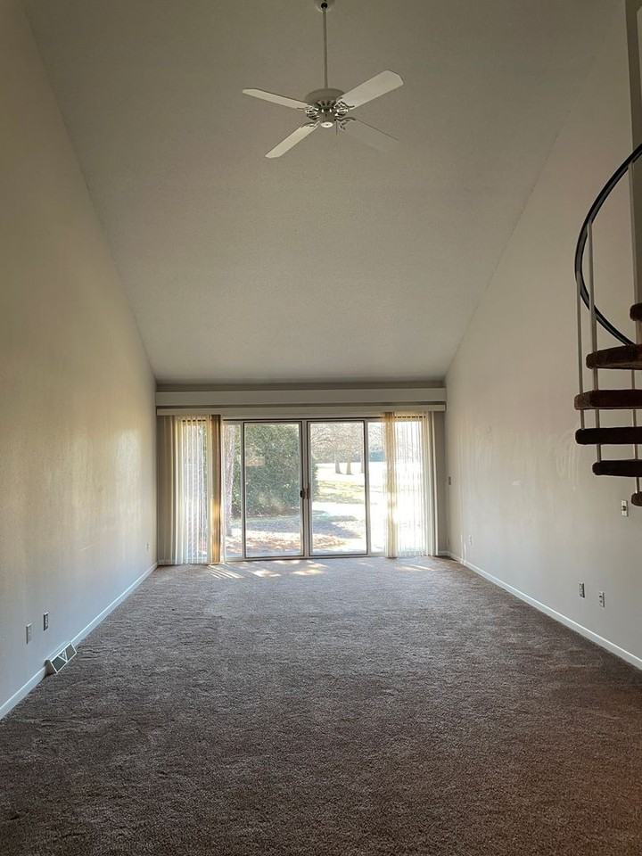 870 E Boundary St - Photo 6 of 24