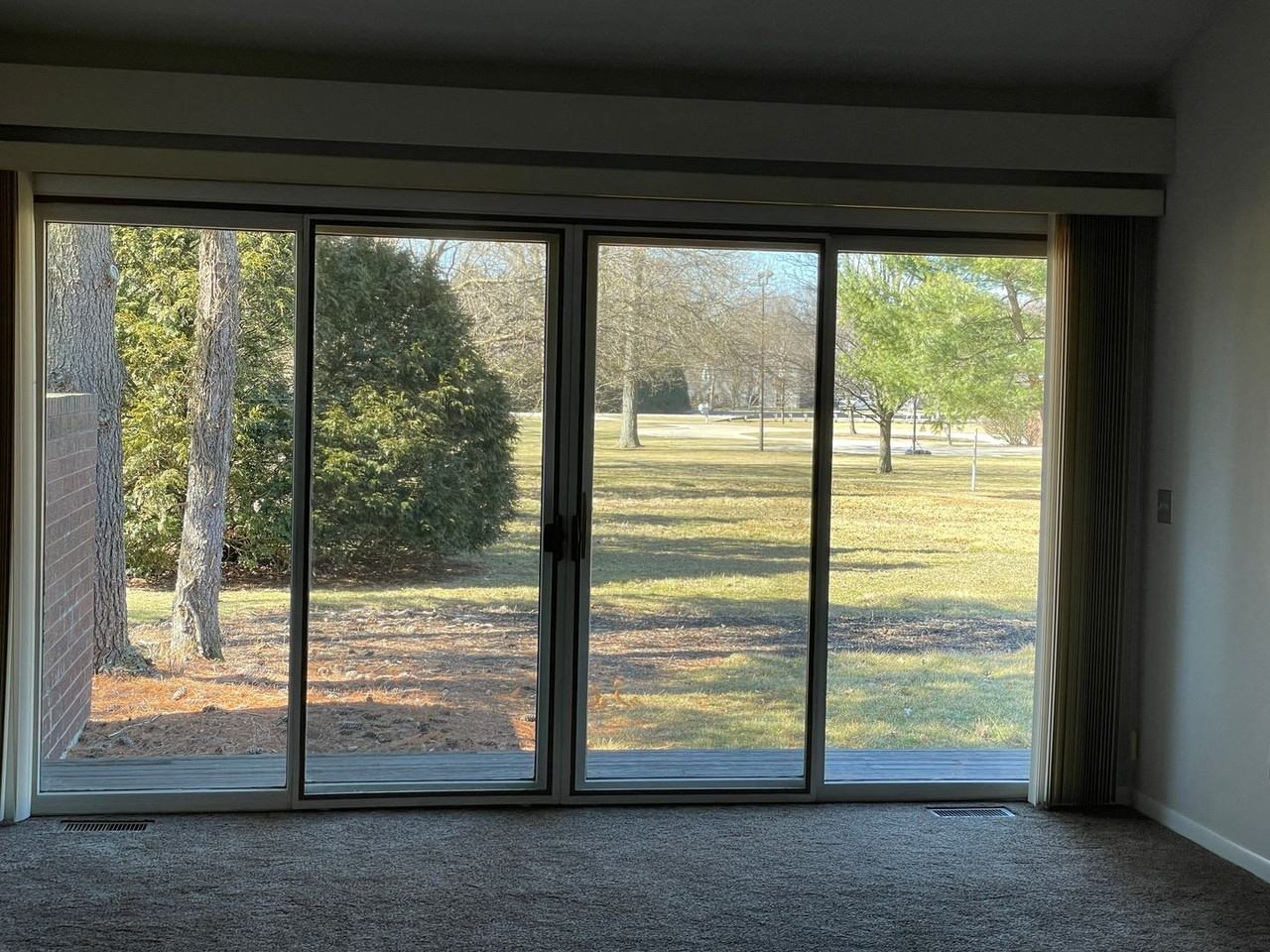 870 E Boundary St - Photo 7 of 24