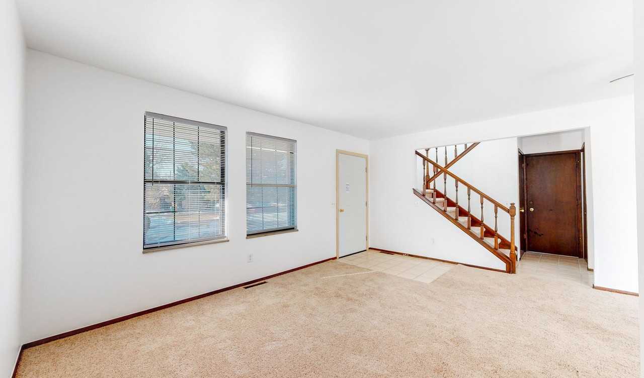 5735 W 2nd Ave - Photo 4 of 36