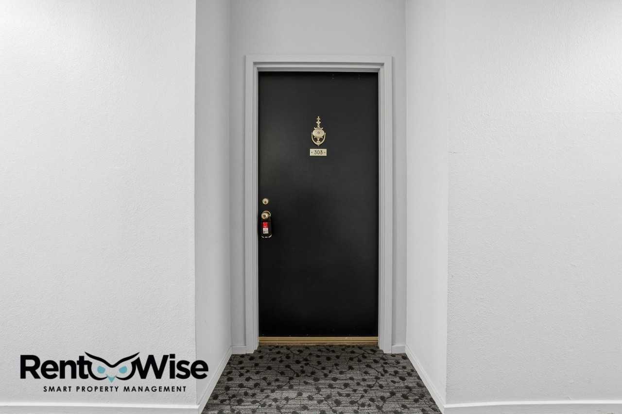 2060 Sutter St #303 - Photo 2 of 36