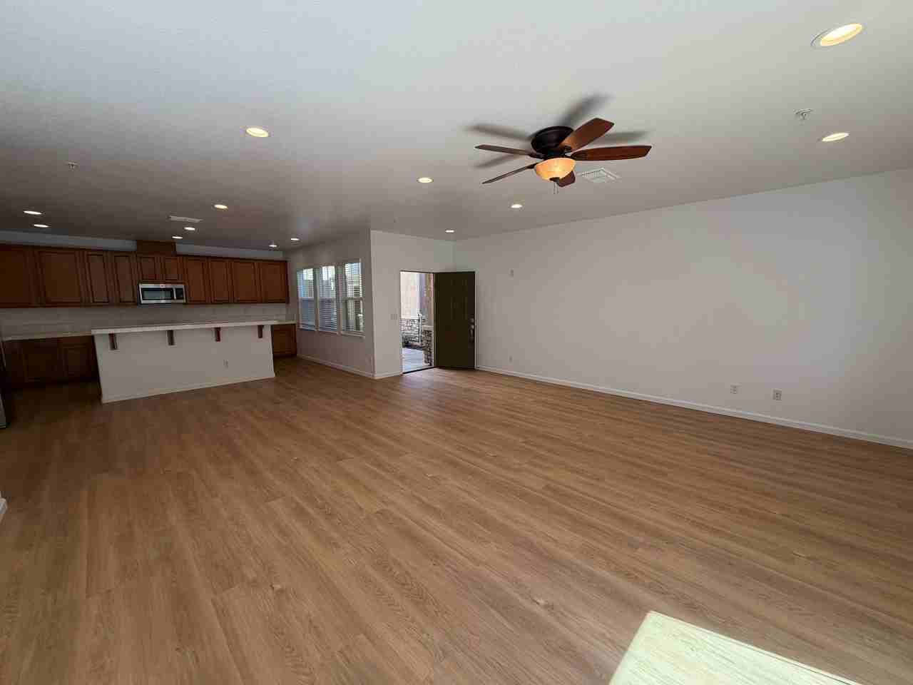 3301 N Park Dr - Photo 6 of 29