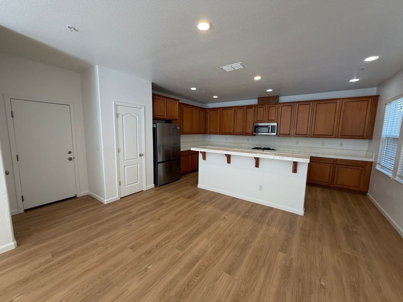 3301 N Park Dr - Photo 7 of 29