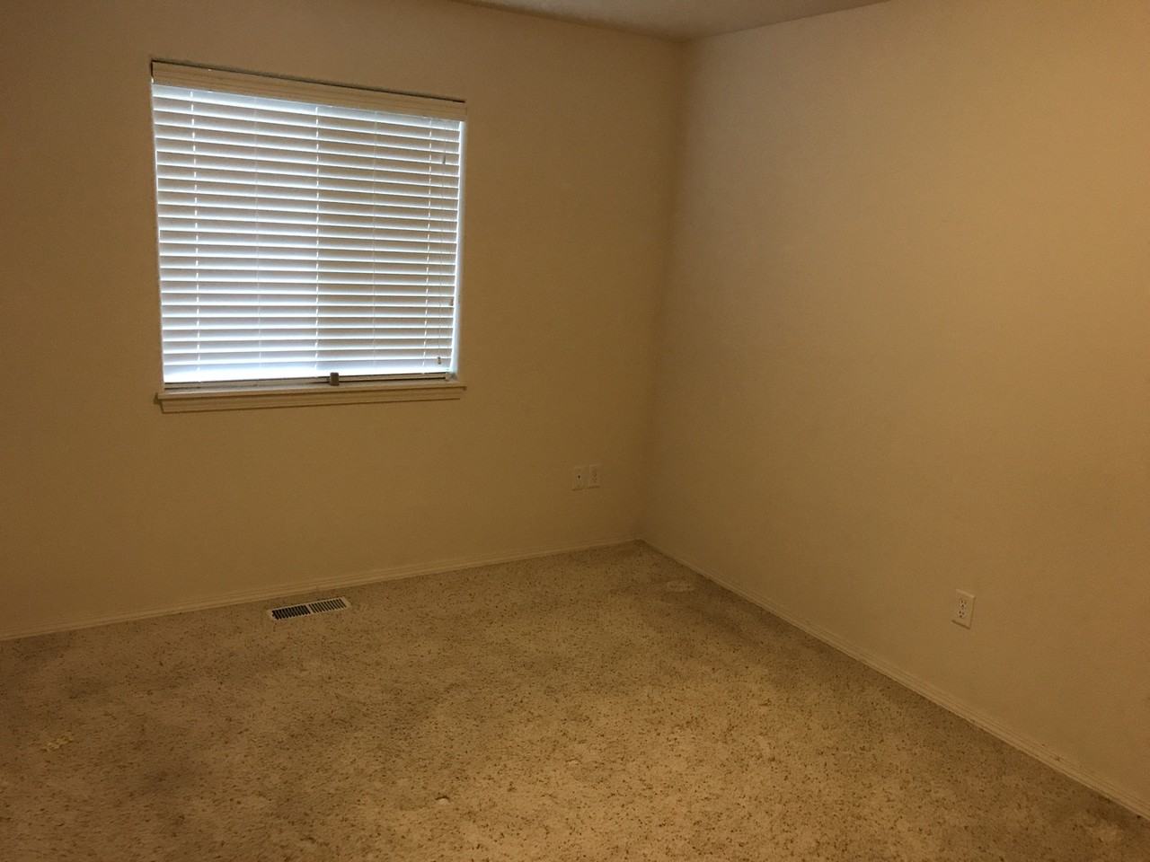 1430 Hammock St - Photo 3 of 8