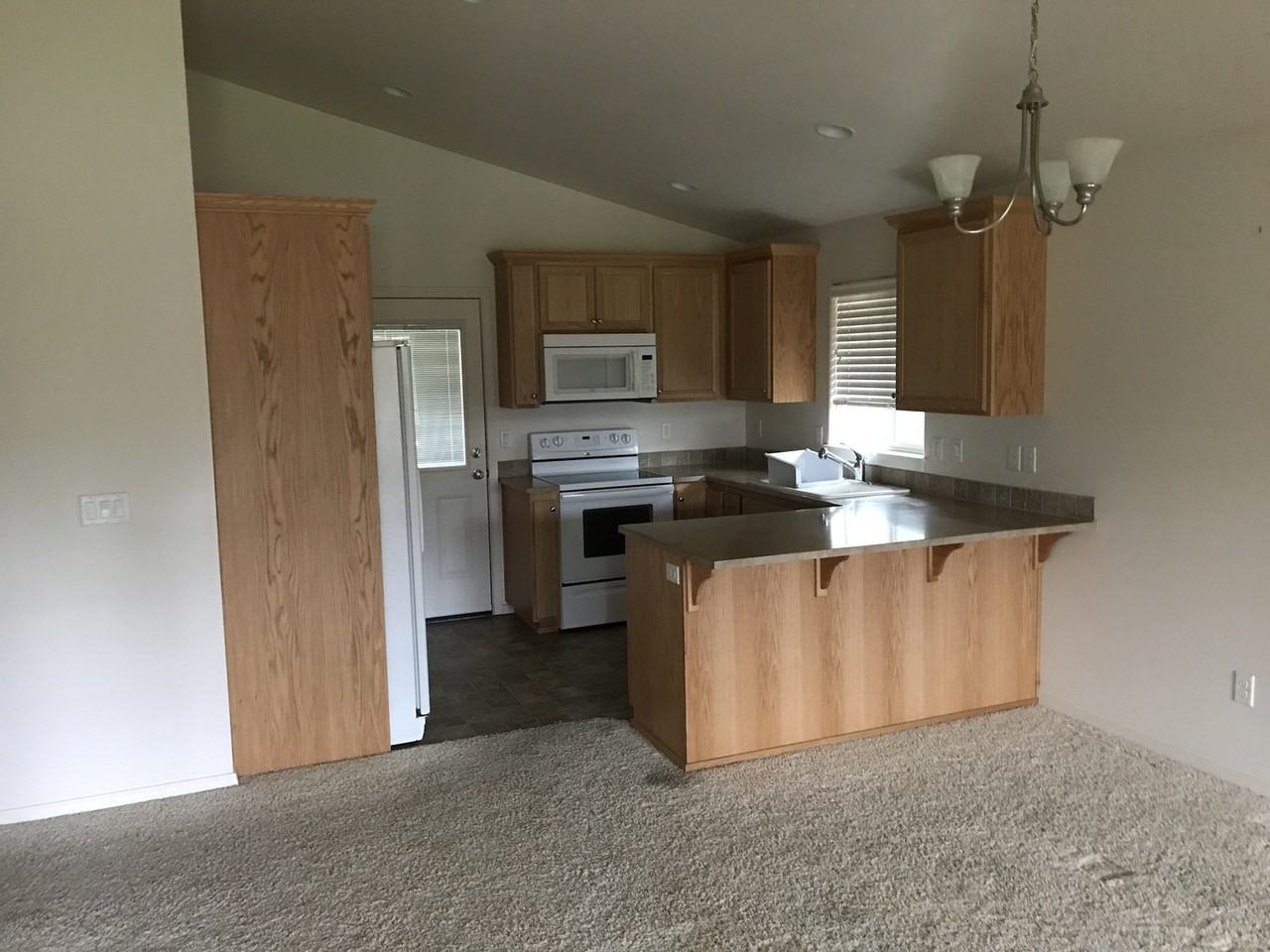 1430 Hammock St - Photo 5 of 8