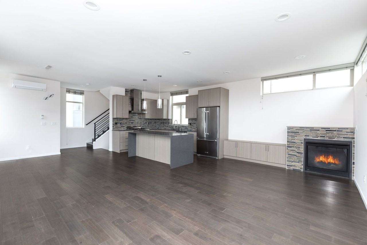 2210 Nw 61st St - Photo 7 of 23