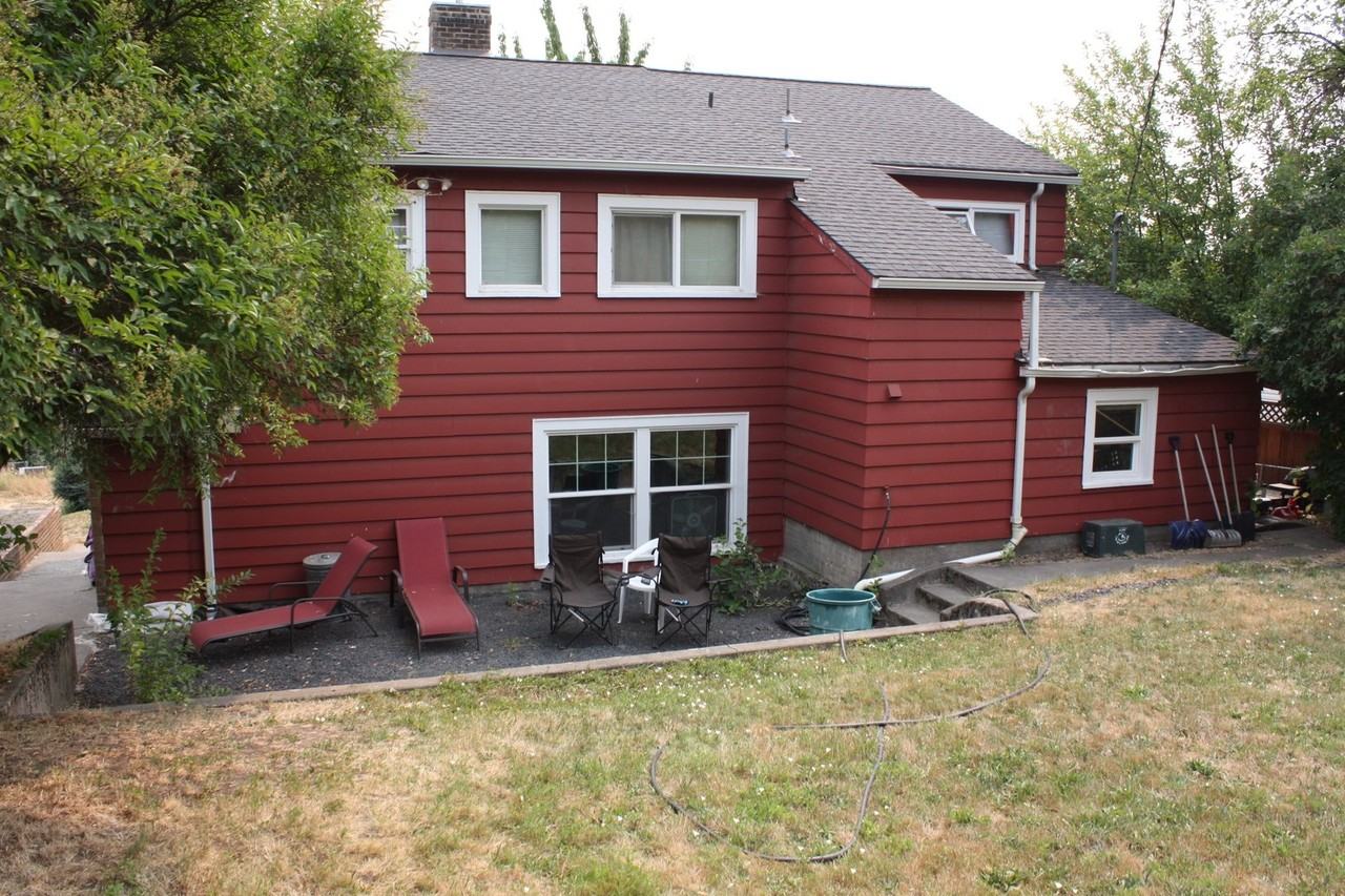 226 Circle Dr - Photo 2 of 14