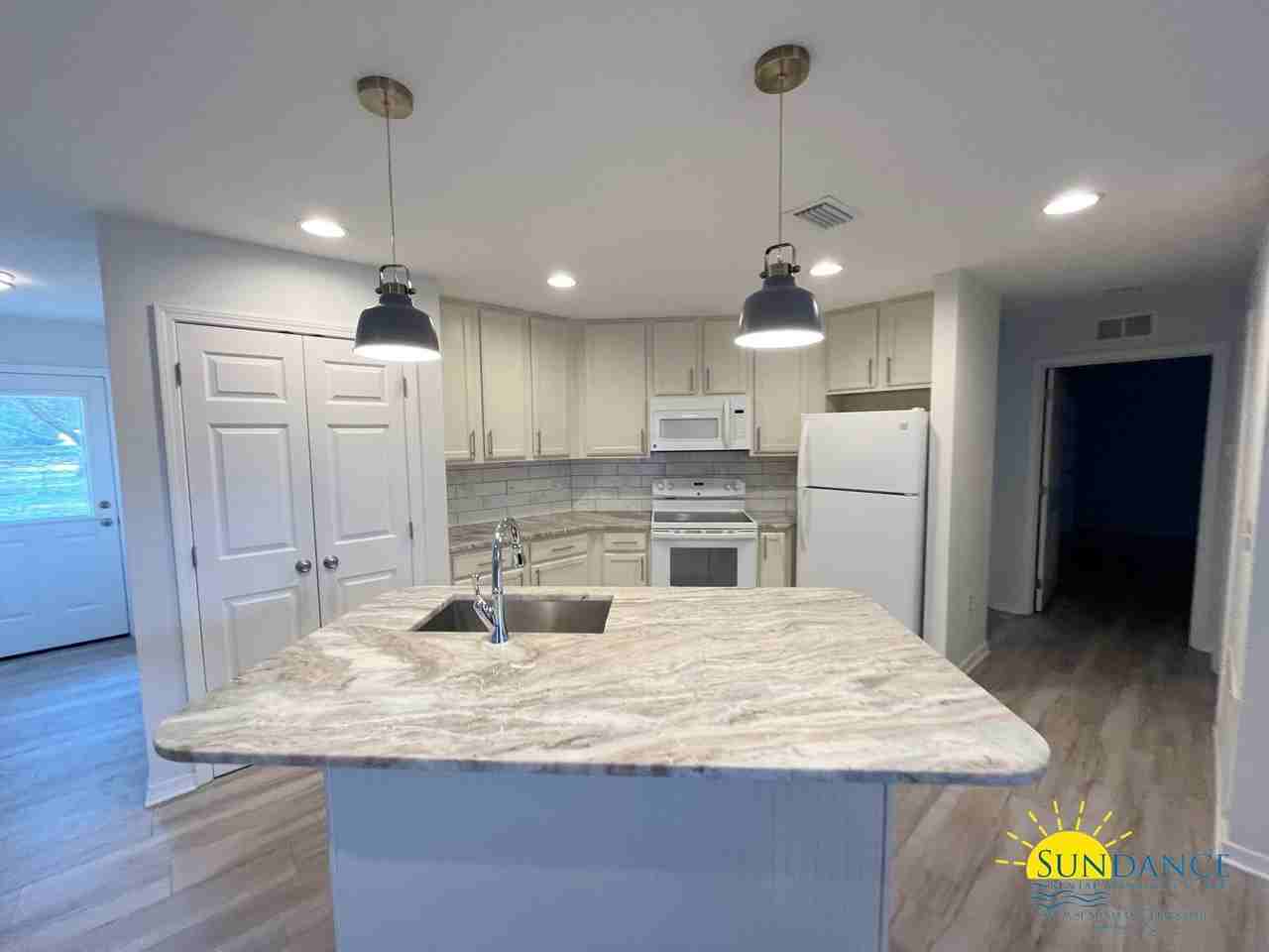 124 Harding Rd #B - Photo 4 of 17