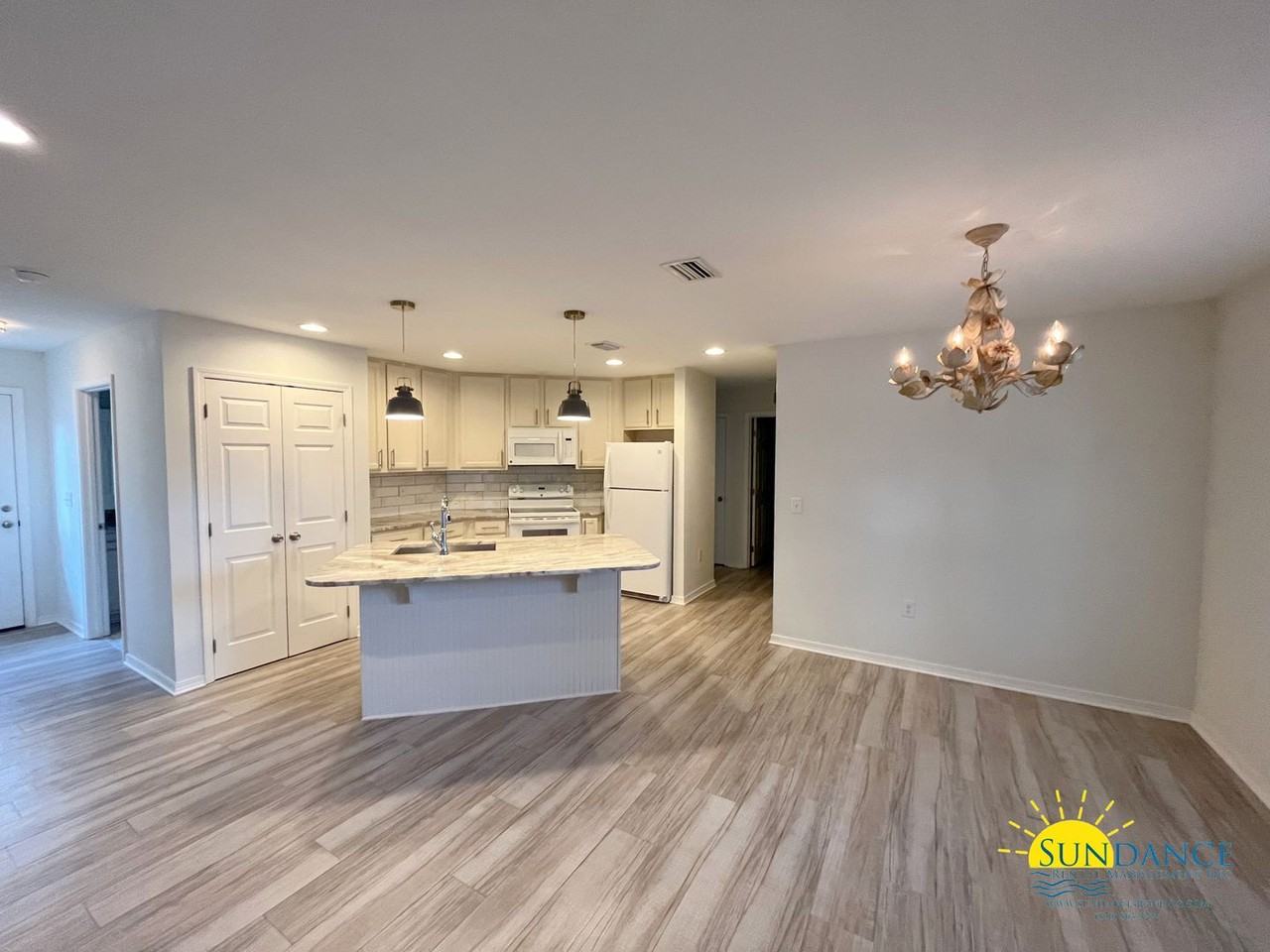 124 Harding Rd #B - Photo 5 of 17