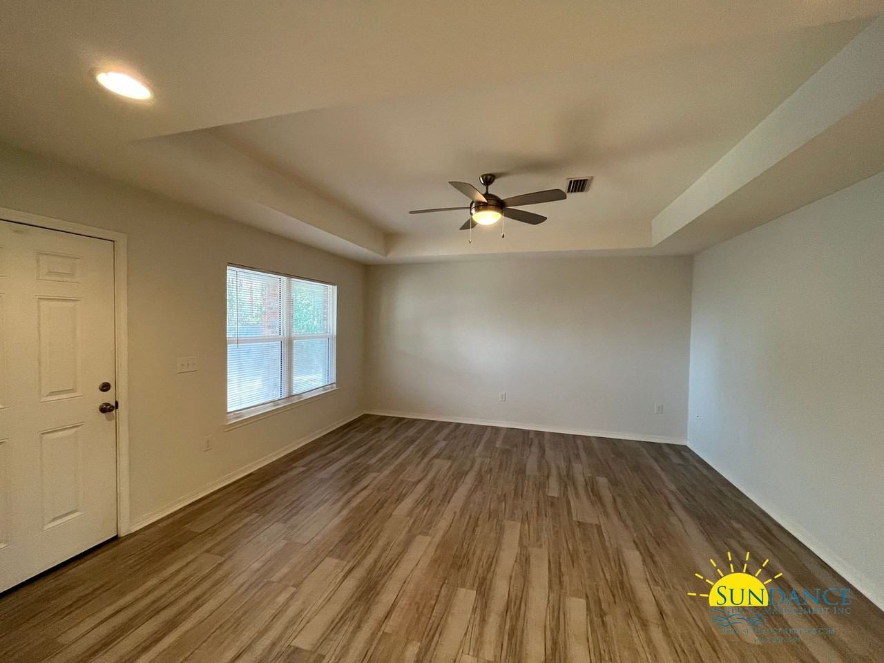 124 Harding Rd #B - Photo 6 of 17