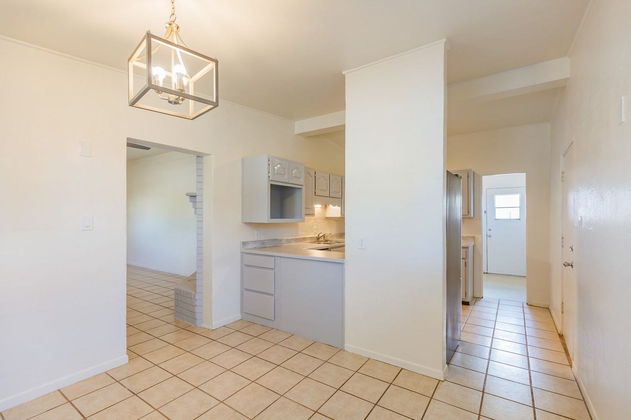 2306 Tulane Ave - Photo 7 of 28