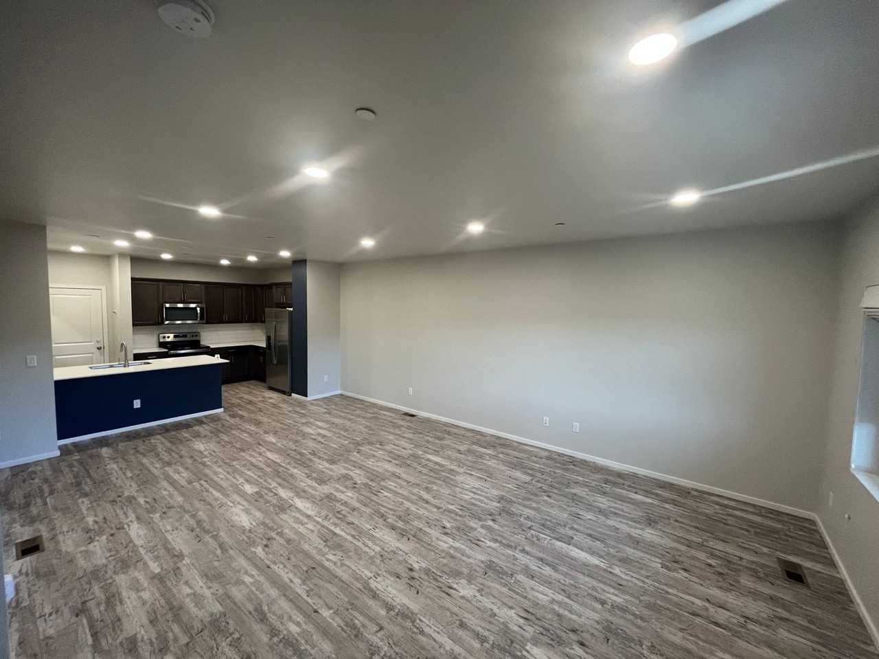 2720 Barnstormer St #5 - Photo 5 of 27