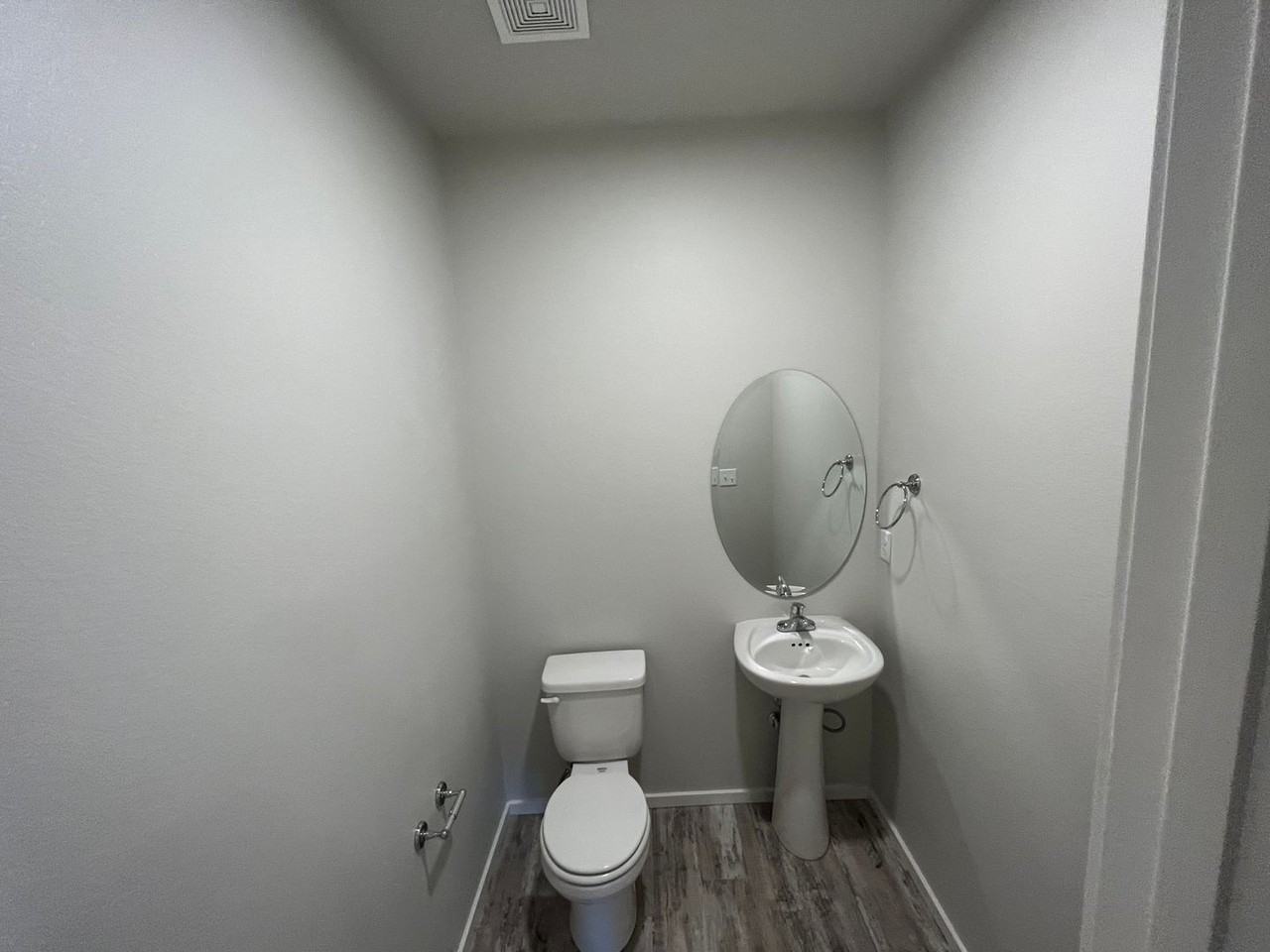 2720 Barnstormer St #5 - Photo 6 of 27