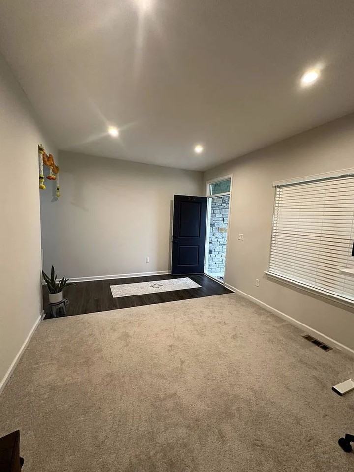 452 Steeplechase St - Photo 6 of 34