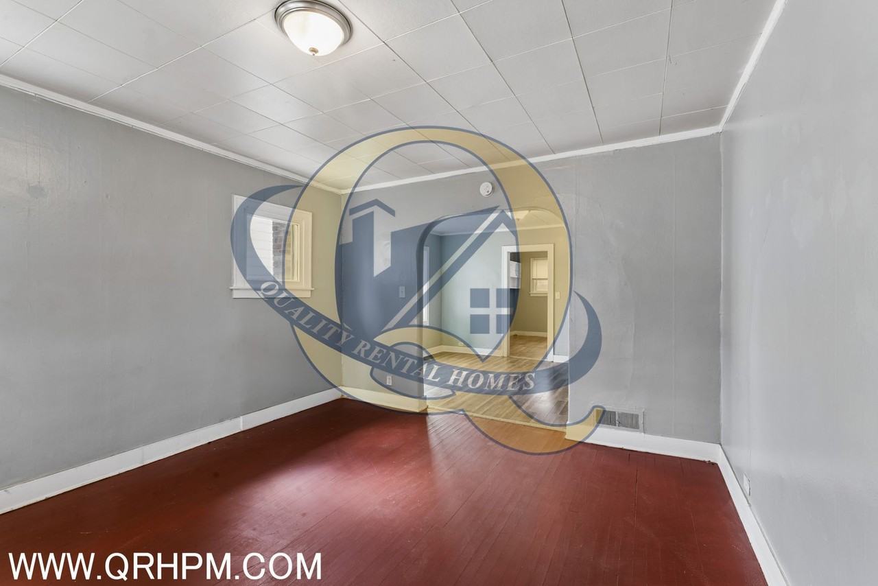 936 Stocker Ave - Photo 3 of 14