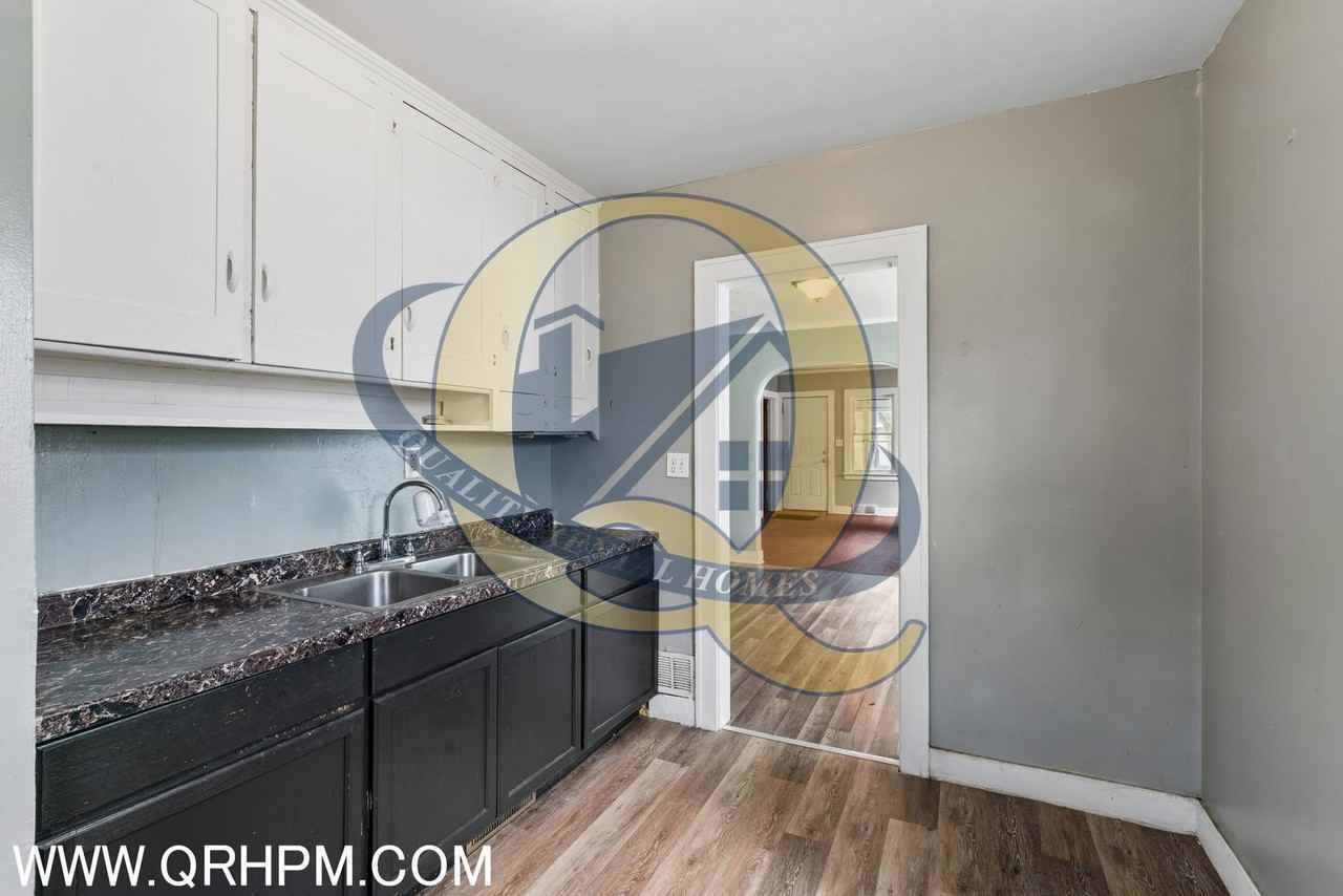 936 Stocker Ave - Photo 5 of 14