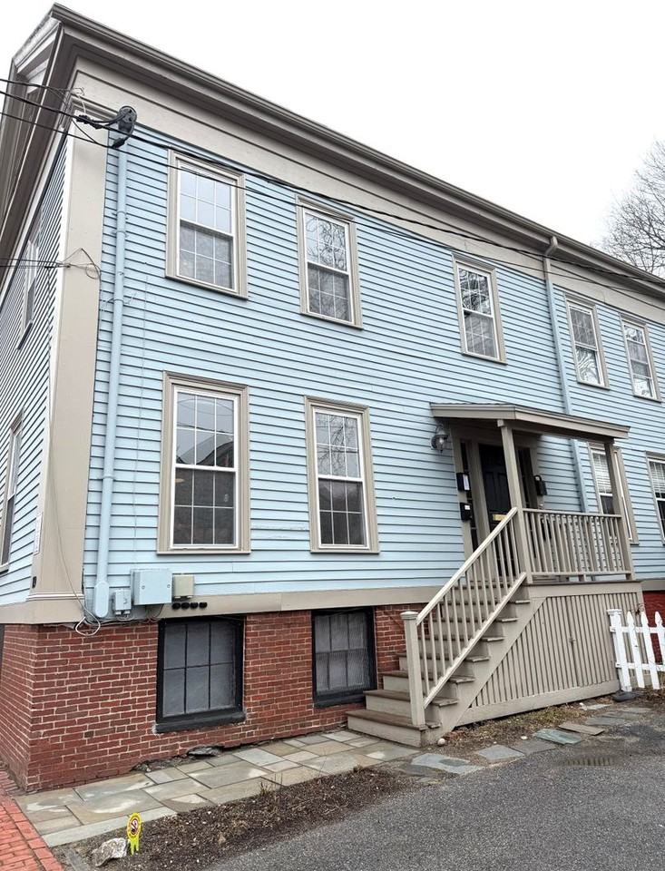 119 Brackett St - Photo 2 of 23