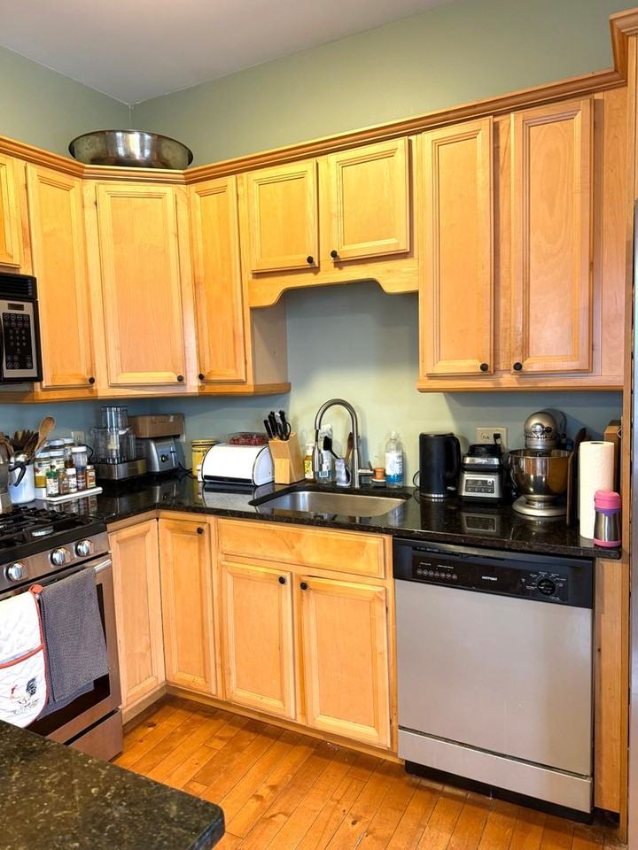 119 Brackett St - Photo 5 of 23