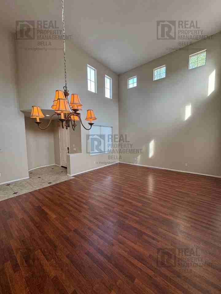 26196 Palm Tree Ln - Photo 6 of 50