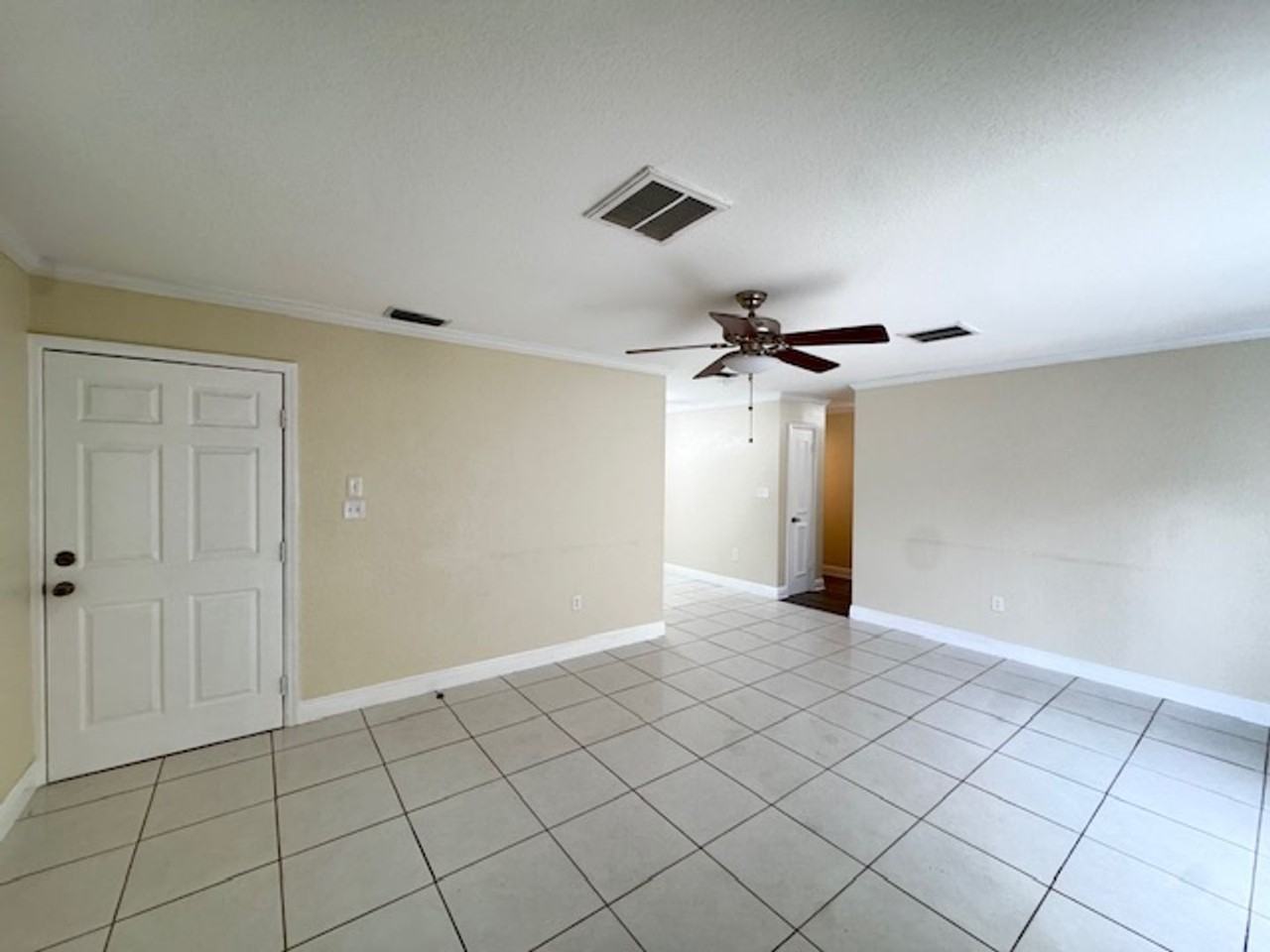 514 Bahia Track Ct - Photo 5 of 26