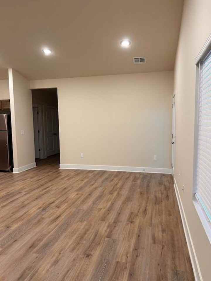 483 E Harper St - Photo 6 of 13