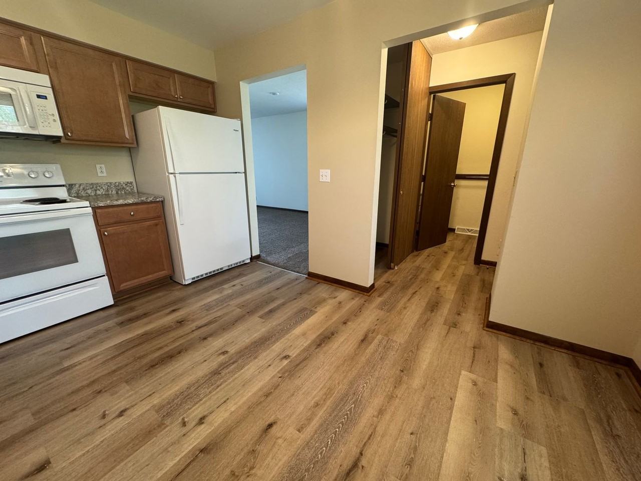 28939 Lem Ct - Photo 2 of 11