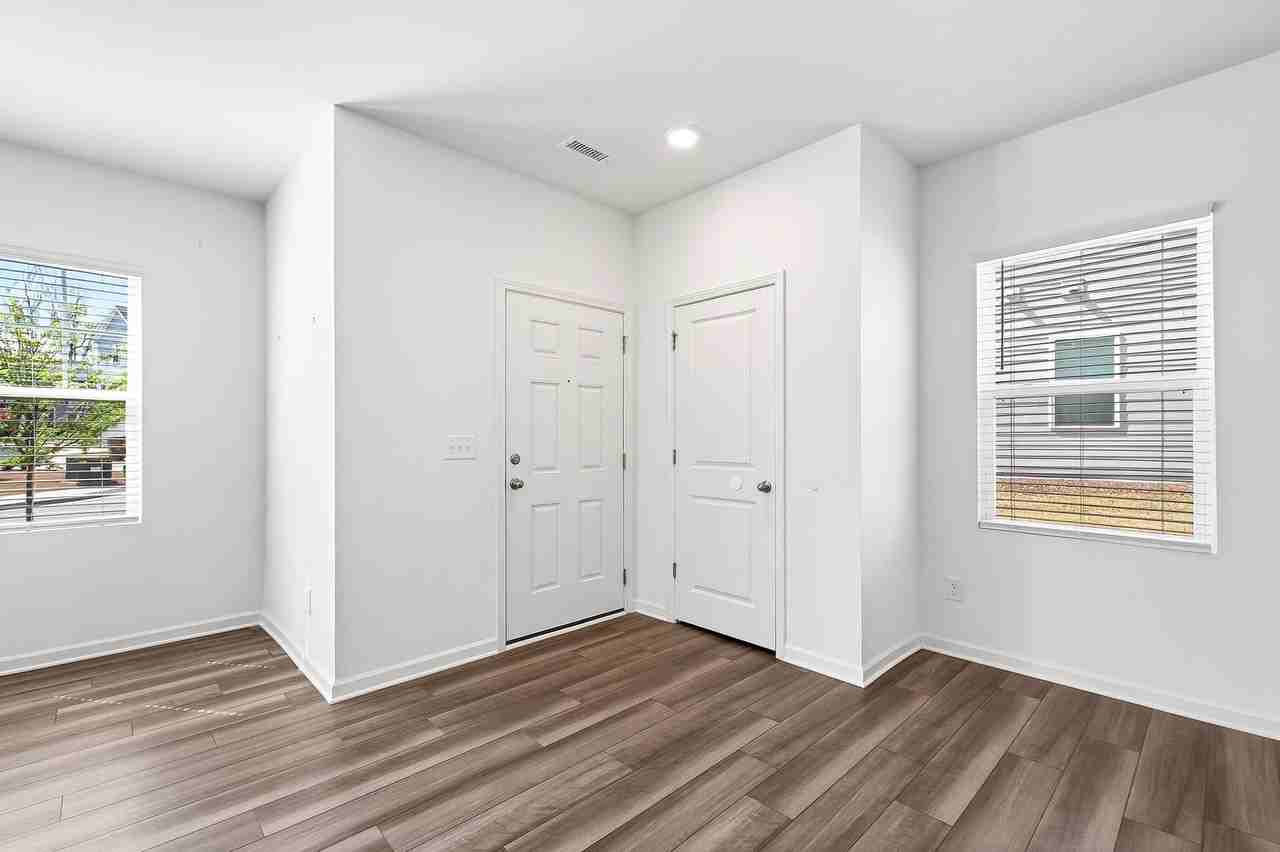 313 Spaight Acres Way - Photo 5 of 42