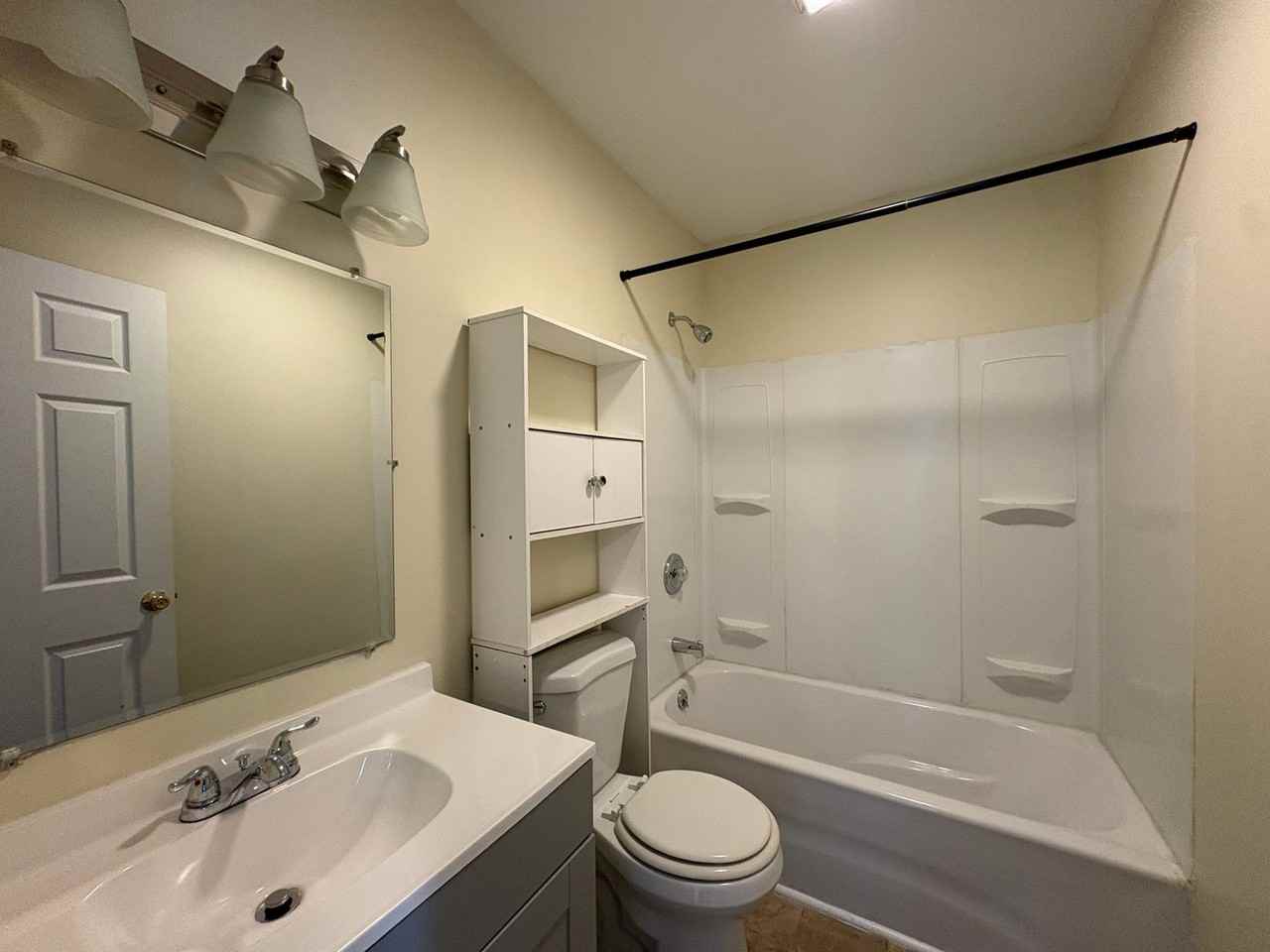 292 Alexander Ave - Photo 7 of 12