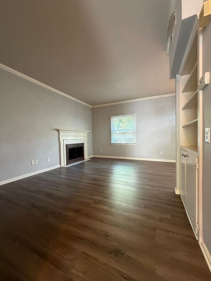 5945 Quail Hollow Rd - Photo 2 of 17