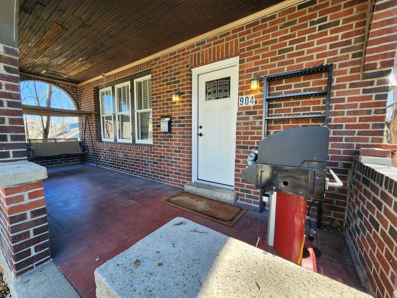 904 Alpine Blvd - Photo 2 of 23