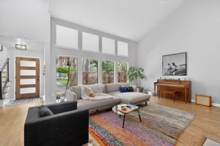 925 Easton Pl - Photo 1 of 1