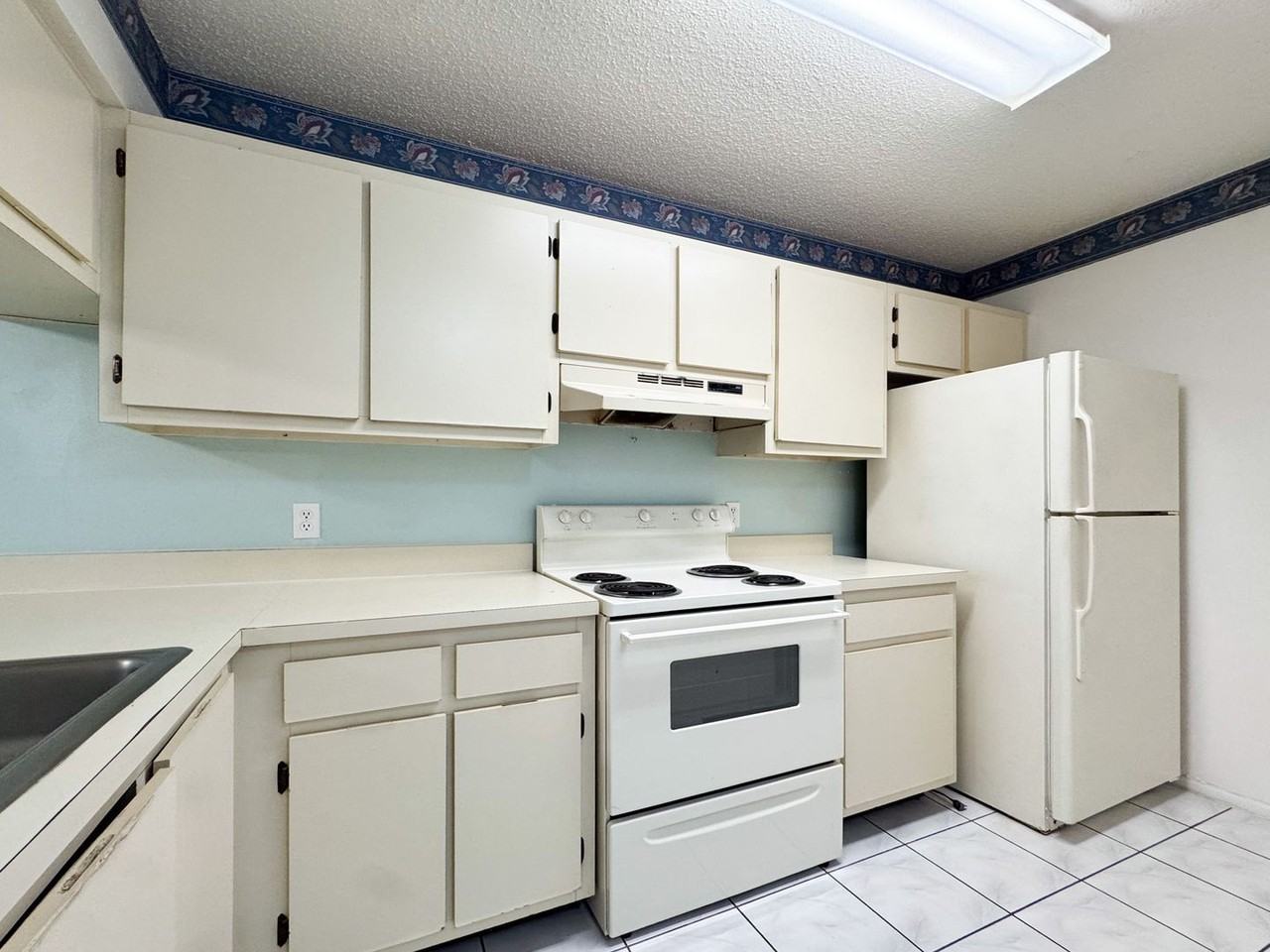 6118 Curry Ford Rd - Photo 6 of 25