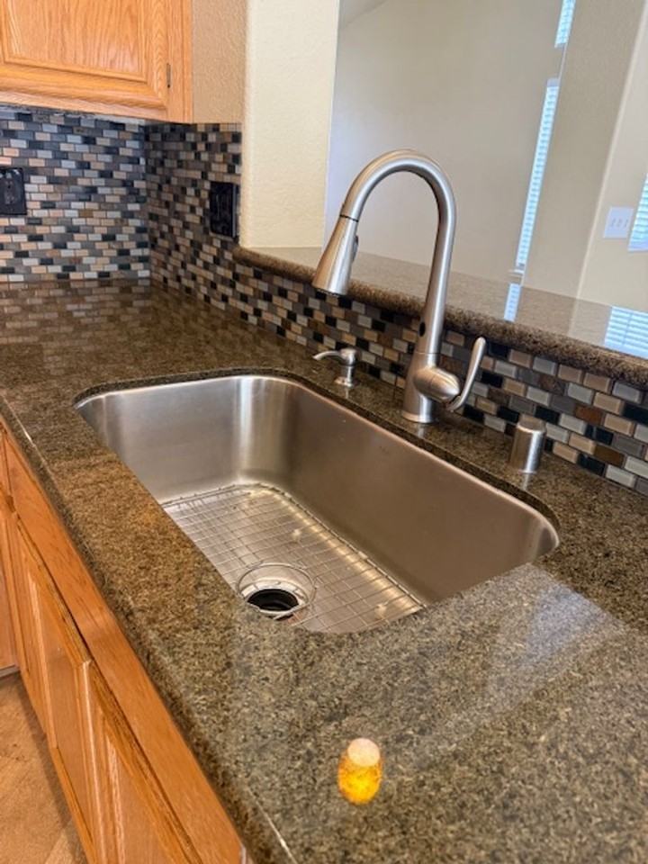 2271 Bridle Creek Cir - Photo 4 of 12