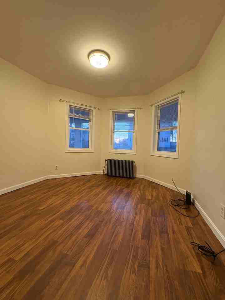 58-60 Temple Street - Photo 3 of 30