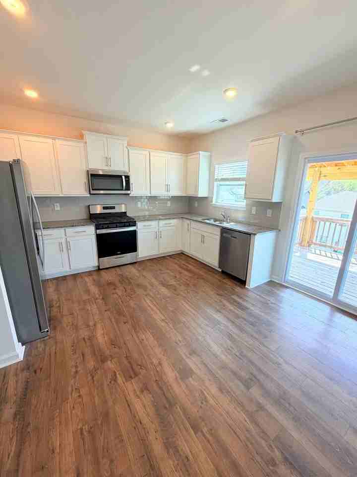 768 Fountain Park Blvd - Photo 7 of 24