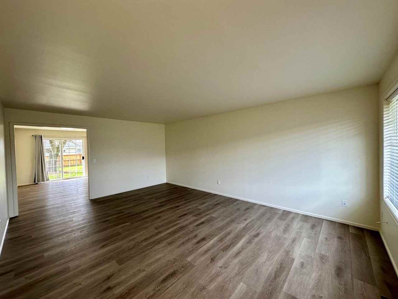 905 Nooksack Ave #A - Photo 2 of 13