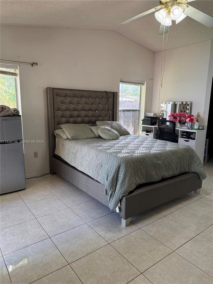 12090 Sw 250th Ter - Photo 7 of 13