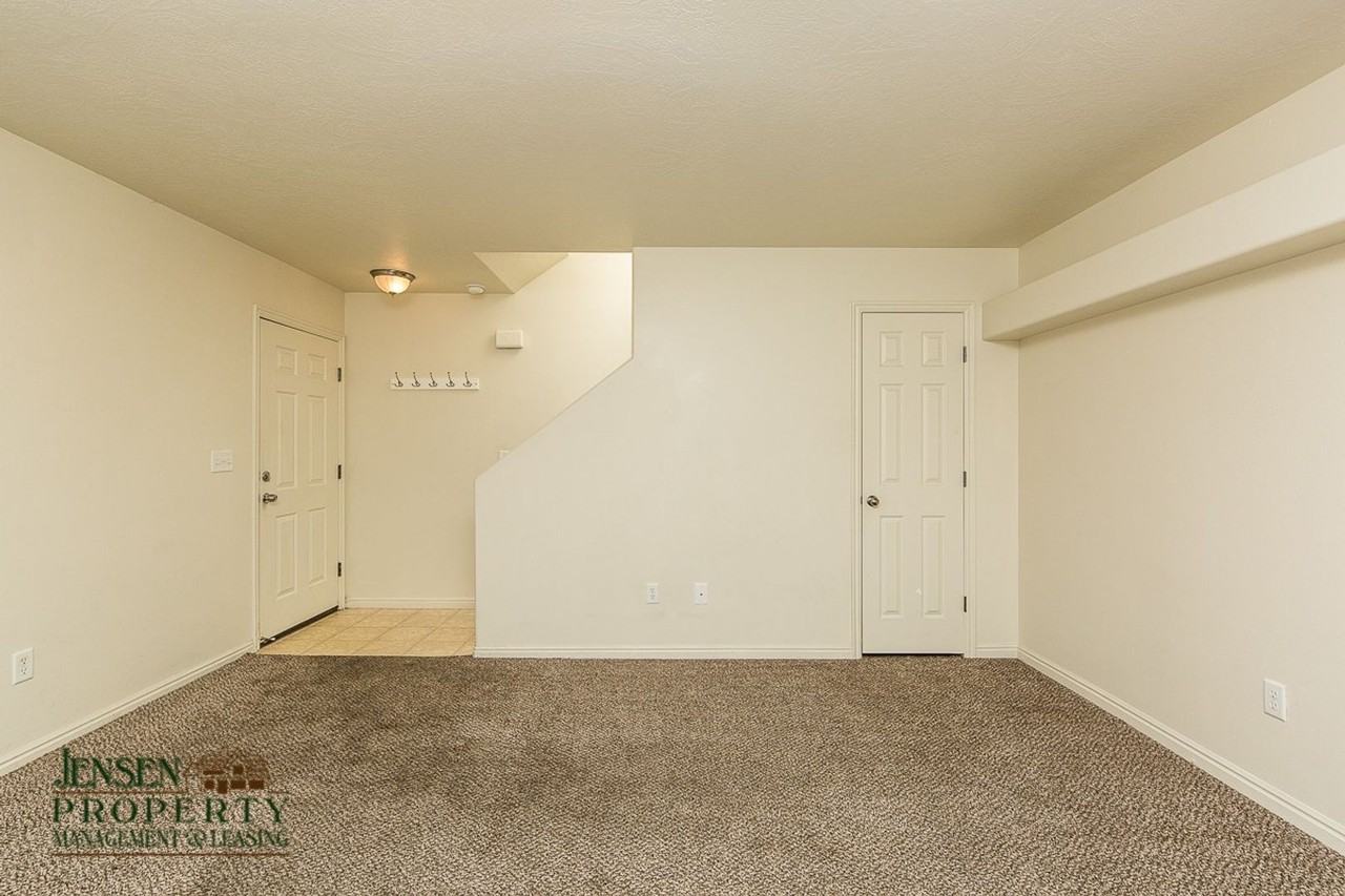 1735 W 540 N #2505 - Photo 6 of 19