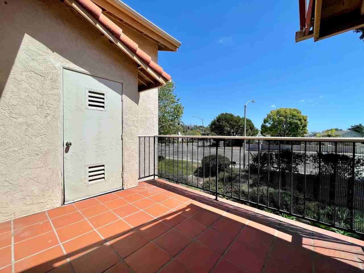 2819 New Castle Way - Photo 6 of 26