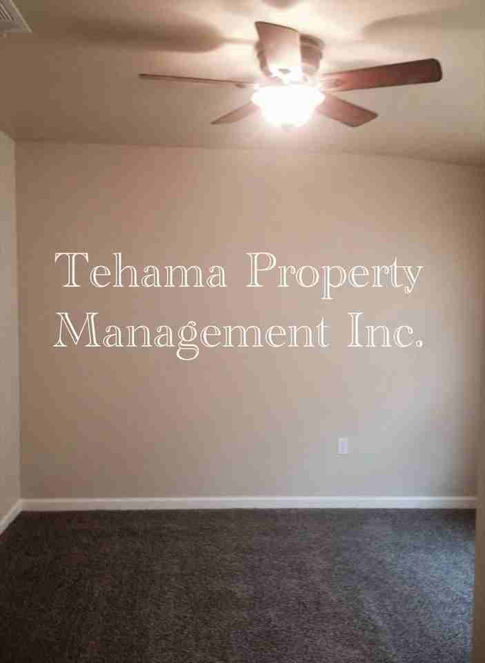 716 Johnson St - Photo 5 of 9