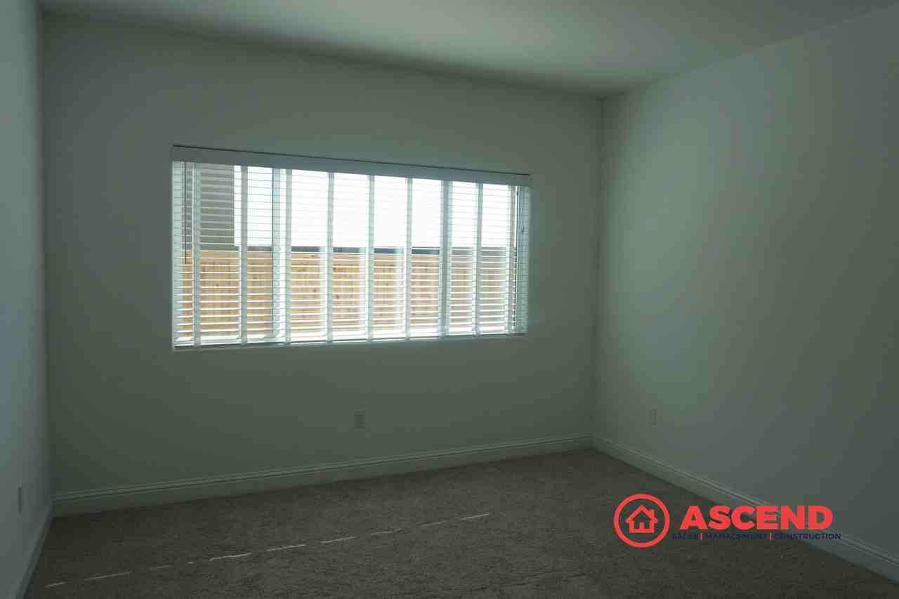 3301 Twin Knolls Ln - Photo 7 of 15