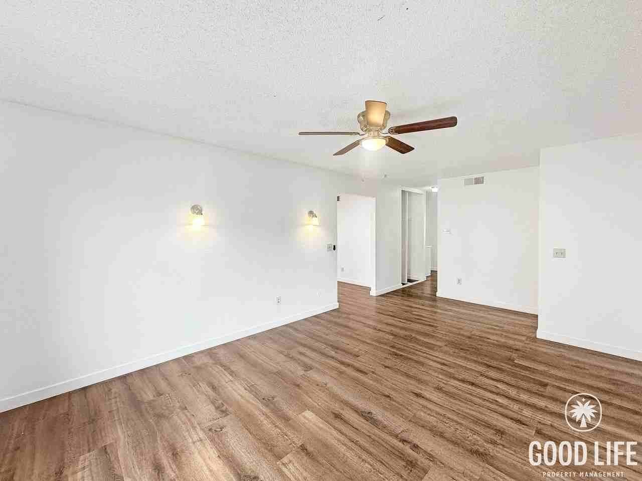 10865 Deering St - Photo 3 of 20