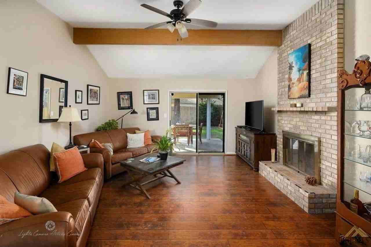 9805 Mesa Oak Dr - Photo 5 of 8