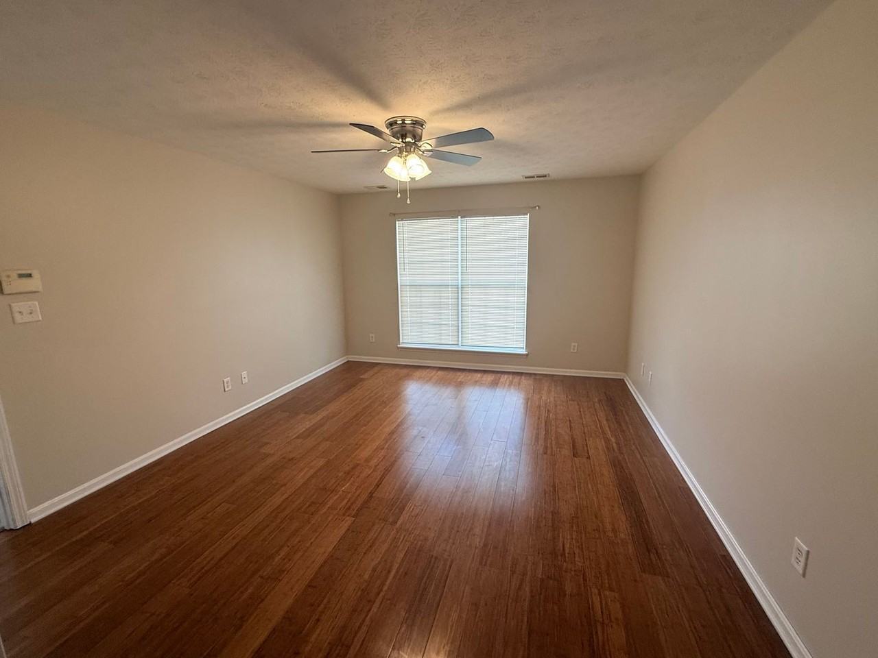 405 Fledge Dr - Photo 6 of 13