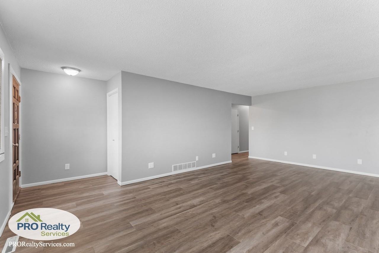 4421 36th Ave N - Photo 6 of 33