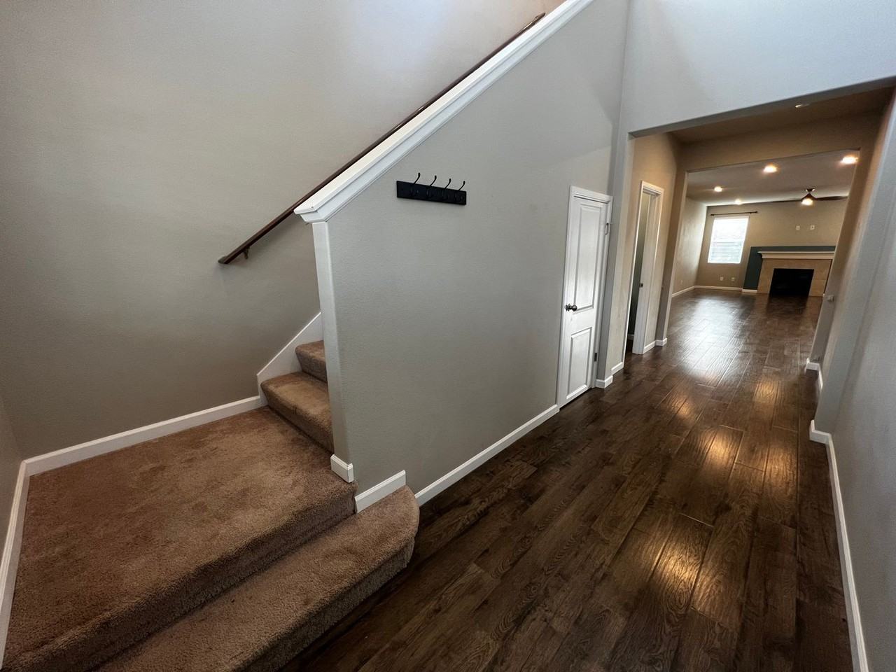 3346 Nova St Ne - Photo 3 of 25